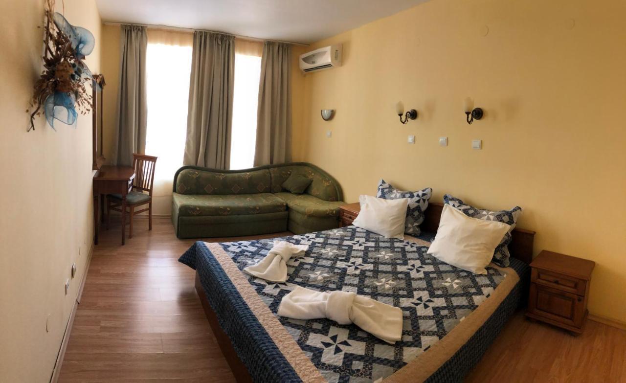 Family Hotel Littoral Sozopol Exterior photo