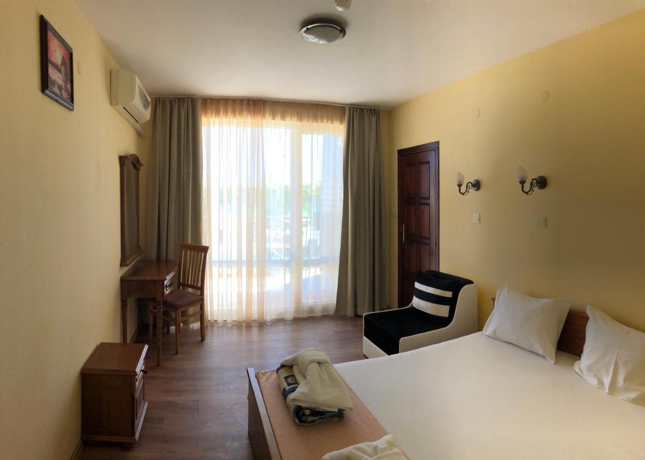 Family Hotel Littoral Sozopol Exterior photo