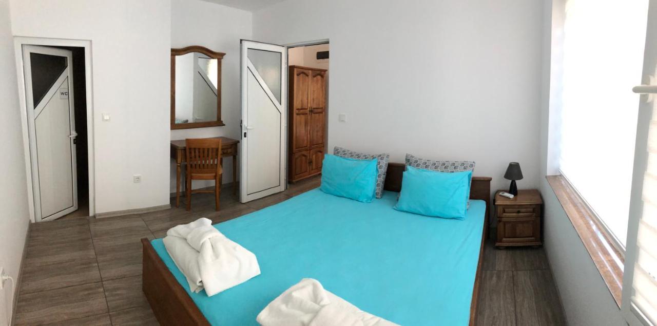 Family Hotel Littoral Sozopol Exterior photo