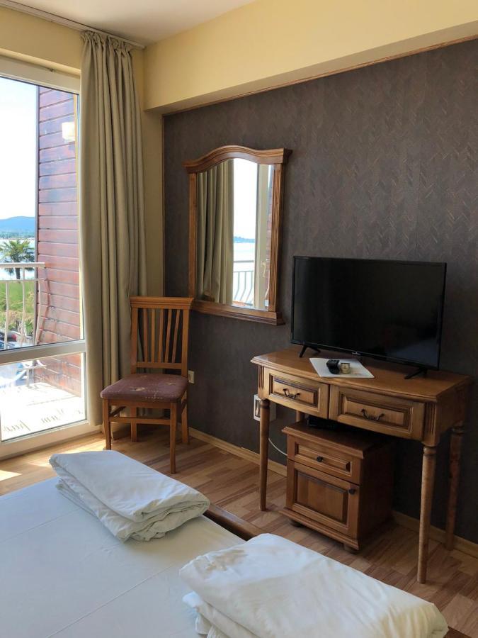 Family Hotel Littoral Sozopol Exterior photo